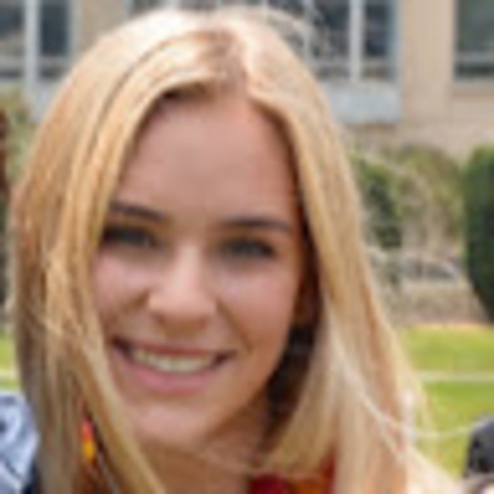 Meet your Posher, Elizabeth